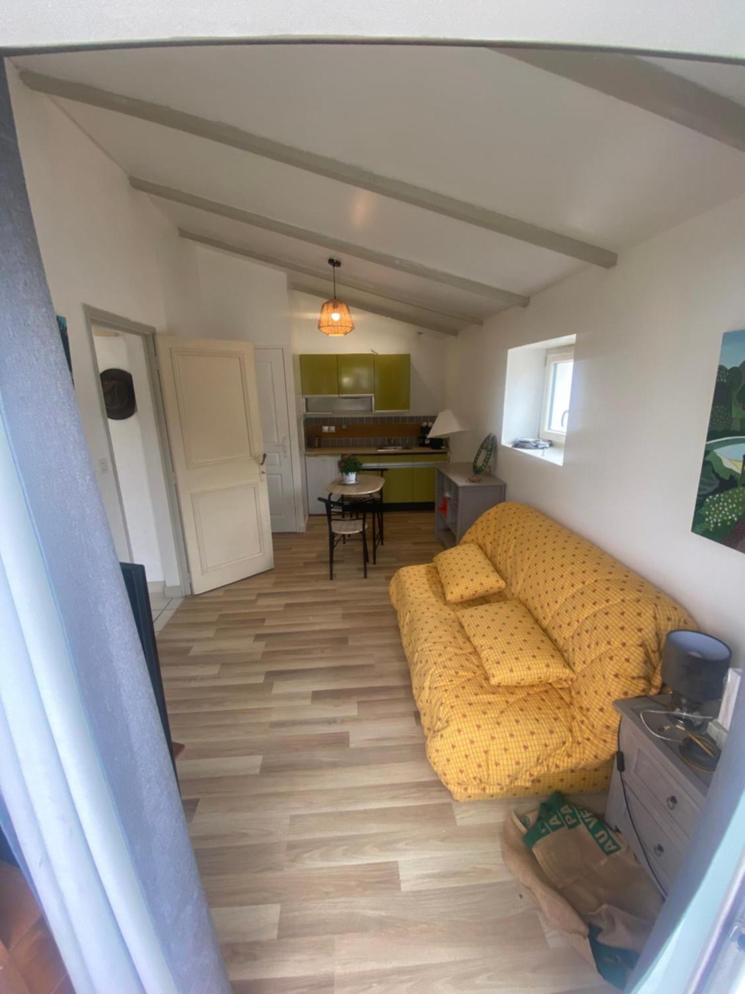 Petit Appartement Saint-Xandre エクステリア 写真